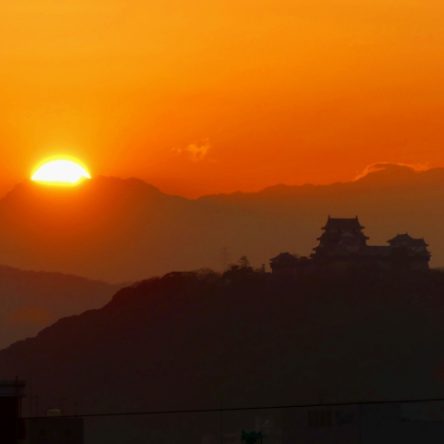 ダイヤモンド石鎚と松山城