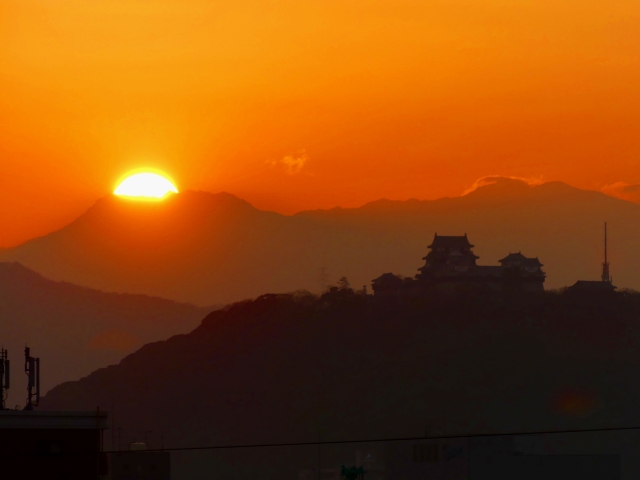 ダイヤモンド石鎚と松山城